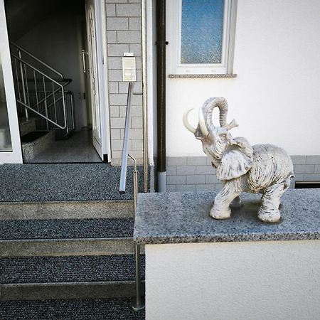 Schlafzimmer 1 Mit Top Aussicht Ueber Weilstetten Balingen Kültér fotó